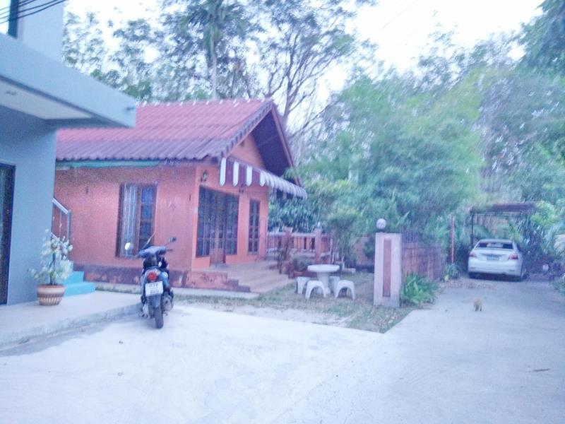 Aree Studio Guesthouse2 Praia de Bang Tao Exterior foto