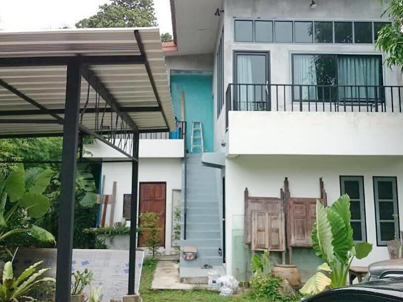 Aree Studio Guesthouse2 Praia de Bang Tao Exterior foto